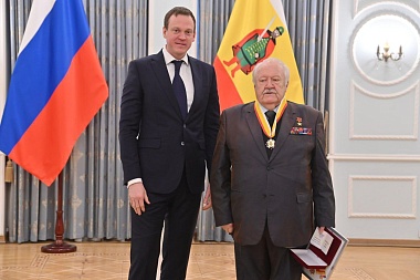 Два жителя приняли звания почётных граждан Рязанской области