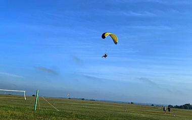 Отдых для отчаянных в Рязани: впечатления от первого прыжка с парашютом