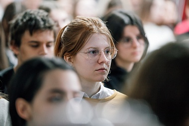 В Рязани студентам РГУ показали киноверсию этно-оперы «Князь Владимир»