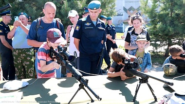 В Рязани отпраздновали День ВДВ: фоторепортаж