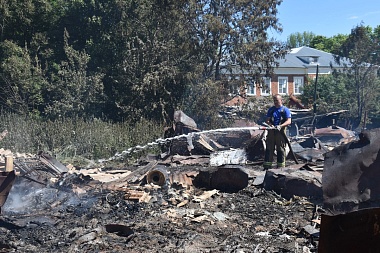 Пожарные всю ночь тушили пожары в Милославском районе - 62ИНФО Пожарные всю ночь тушили пожары в Милославском районе