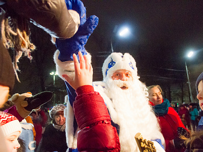 В понедельник рязанцы проводят Деда Мороза с Почтовой большим концертом
