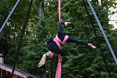 В рязанском Лесопарке отметили День физкультурника