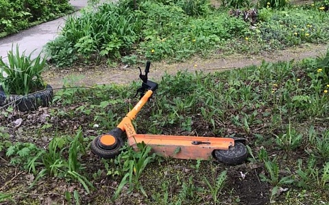 В Рязани начали убирать нарушающие правила благоустройства СИМ