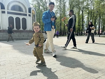 Мастер-классы и выставки: в Кремлевском сквере Рязани отмечают День Победы