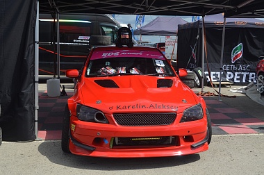 Скорость и рёв моторов: фоторепортаж с Межрегионального чемпионата по дрифту в Рязани 