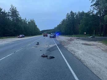 Мотоциклист врезался в легковушку под Рязанью