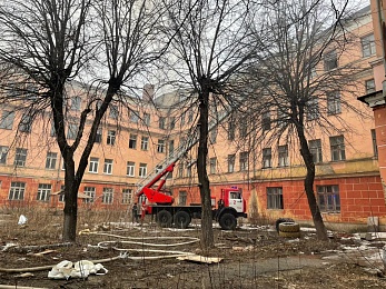 Пожар в здании училища связи в Рязани. Фоторепортаж