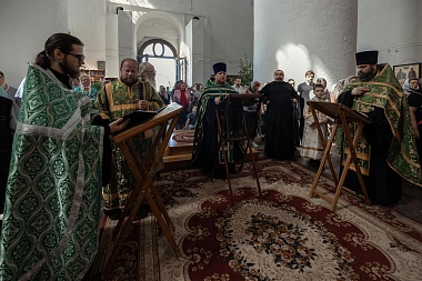 Успенский собор Рязани в дни пребывания мощей блаженной Матроны Московской открыт весь день
