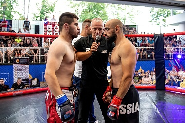 В рязанском Лесопарке прошёл турнир ММА «Битва за Рязань»