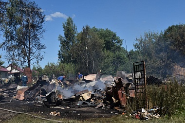 Пожарные всю ночь тушили пожары в Милославском районе - 62ИНФО Пожарные всю ночь тушили пожары в Милославском районе