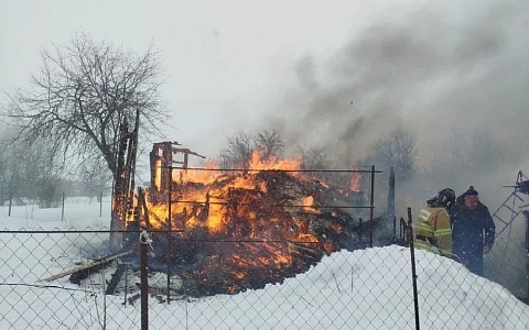 В Роскине Пронского района сгорел жилой дом