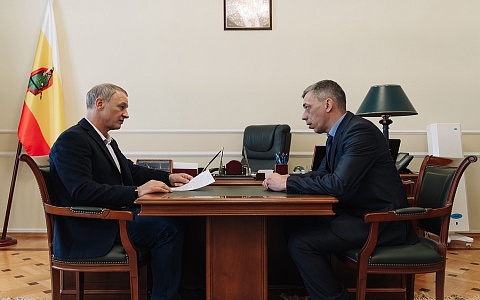 Спикер Рязанской облдумы Аркадий Фомин встретился с участником проекта «Герои62» Константином Пановым