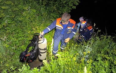 Утонувшего в Проне 5-летнего мальчика ночью искали спасатели и дайверы