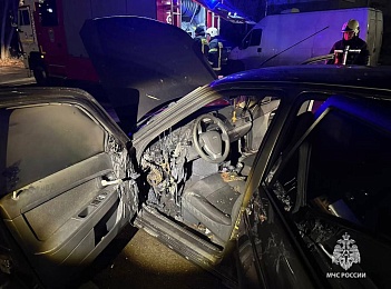 В Рязанской области за сутки сгорели два автомобиля и квартира