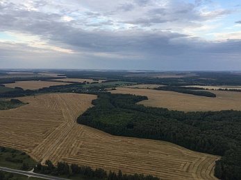 Фоторепортаж: пилоты «Неба России» пролетели на воздушных шарах над Рязанской областью - 62ИНФО Фоторепортаж: пилоты «Неба России» пролетели на воздушных шарах над Рязанской областью