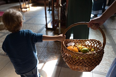 В рязанских храмах на Преображение освятили плоды нового урожая