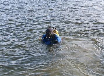 В Рязани мужчина утонул вместе с автомобилем в Оке  - 62ИНФО В Рязани мужчина утонул вместе с автомобилем в Оке