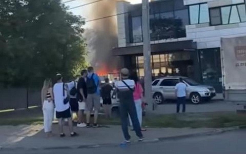 В Рязани рядом с многоэтажкой произошел пожар