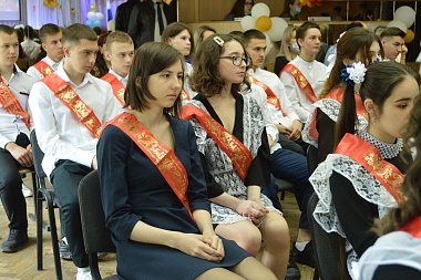 Опубликованы фото Последних звонков-2022 в школах Рязани и области