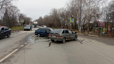 В Рязани во время встречного столкновения пострадали 3 человека