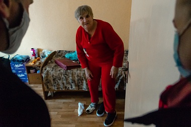 Эвакуированные из Донбасса в Рязань получили одежду и обувь