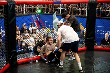 В рязанском Лесопарке прошёл турнир ММА «Битва за Рязань»