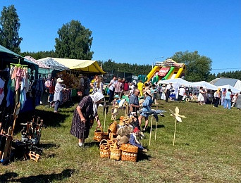 В селе Ласково отпраздновали День семьи, любви и верности