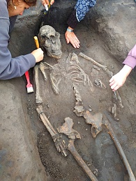 Рязанцам показали место погребения богатой жительницы XI века