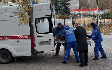 Рязанского инвалида из захламленной квартиры госпитализировали