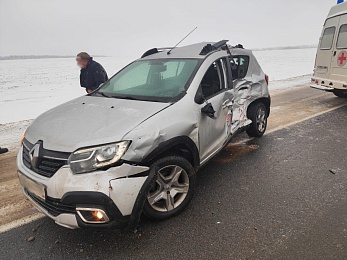 В Ряжском районе москвич врезался в грузовик 