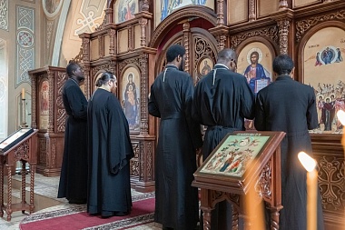 Африканцы провели литургию на английском и французских языках в Рязани