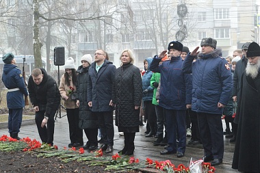 У памятника Полетаеву в Рязани состоялось возложение цветов