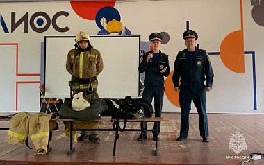 Рязанские пожарные провели занятия в детском лагере «Солнечный»