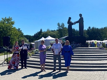 В селе Ласково отпраздновали День семьи, любви и верности