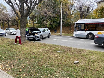 В Рязани EXEED попал в ДТП на Есенина
