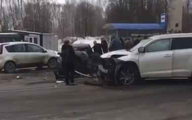 В Рязанском районе у машины отлетела крыша в ходе массовой аварии