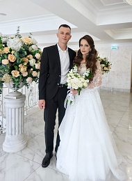 Лето любви: Рязанский ЗАГС показал фотосессии свадеб с июня по август