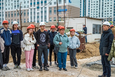 «Зелёный сад» провел экскурсию для студентов технологического колледжа