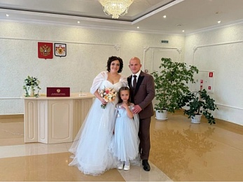 Красота осенней любви: ЗАГС показал фото сентябрьских свадеб в Рязанской области