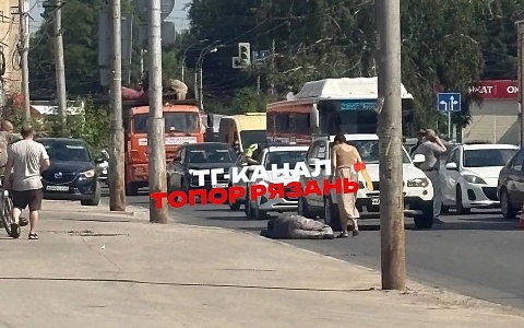 На пересечении улиц Островского и Чкалова сбили мужчину