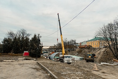В Рязани начали собирать арку моста у цирка - 62ИНФО В Рязани начали собирать арку моста у цирка