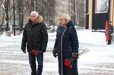 В Рязани в преддверии Дня матери прошёл памятный митинг у мемориала погибших в локальных войнах