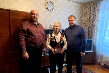 В Рязани вручили ещё 7 медалей «Рязань — город трудовой доблести»