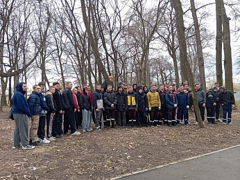 В Рязани прошёл субботник в парке Героев войны 1812 года