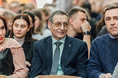 Экс-глава МИД Австрии Карин Кнайсль прочла лекцию студентам РГУ имени Есенина