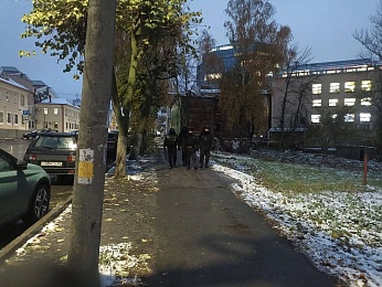 В Рязани полиция массово останавливает прохожих