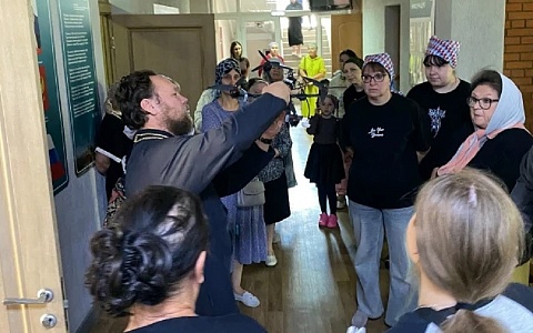 В музей рязанской школы передали обломок БПЛА