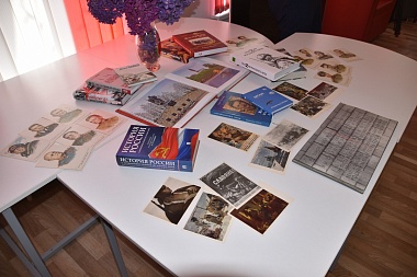 Фотопроект «Жёны героев» прибыл в Пителинский район