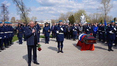 В Скопине простились с героически погибшим в ходе спецоперации на Донбассе капитаном Станиславом Стениным